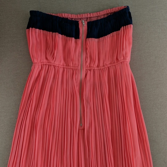 Romeo & Juliet Couture Pleated Maxi Dress - Picture 3 of 8
